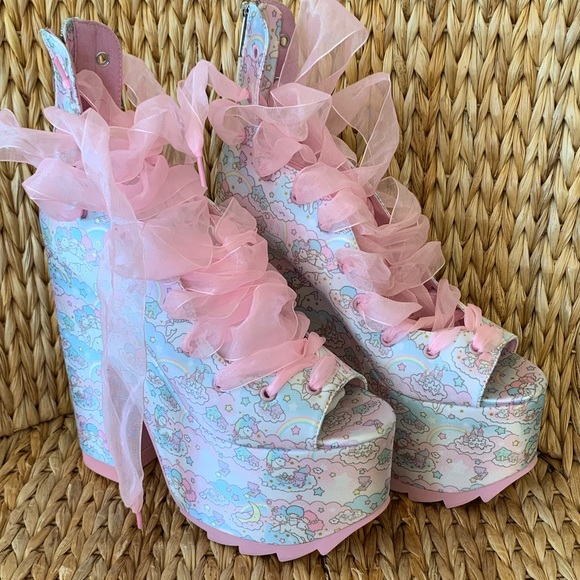 YRU Shoes - EUC Sanrio x YRU LittleTwin Stars Platforms 8M